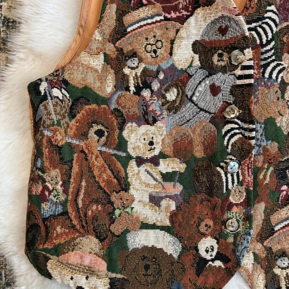 Vintage Embroidered Teddy Bear Tapestry Vest Novelty Print Medium USA Grandma - Picture 3 of 7